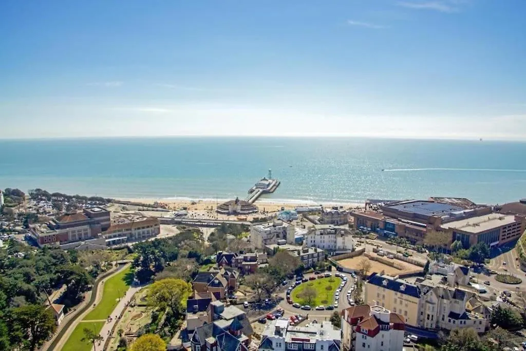 Vila Bournecoast: 3 Bed-Sea Views/Balcony/Garden-Hb6314 Bournemouth 0*,