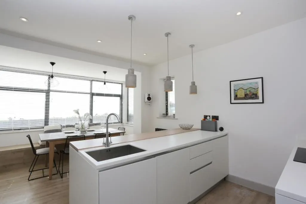 Vila Bournecoast: 3 Bed-Sea Views/Balcony/Garden-Hb6314 Bournemouth Prázdninový dům